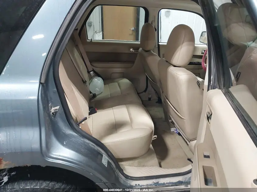 2011 FORD ESCAPE LIMITED