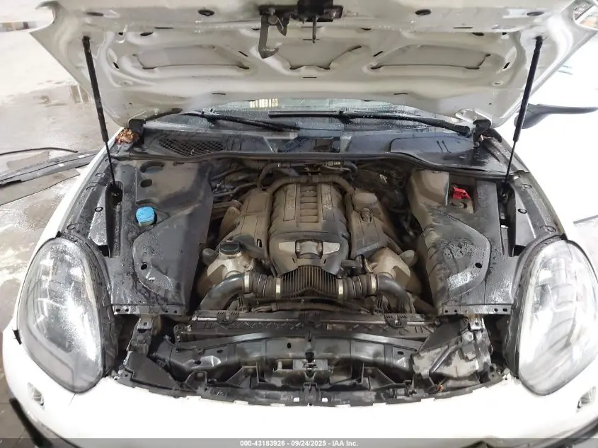 2016 PORSCHE CAYENNE TURBO/TURBO S