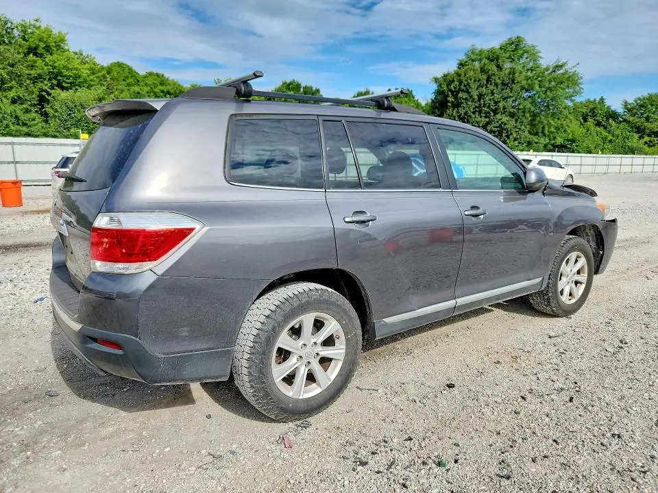 2011 TOYOTA HIGHLANDER BASE  