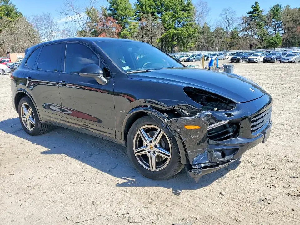 2017 PORSCHE CAYENNE   