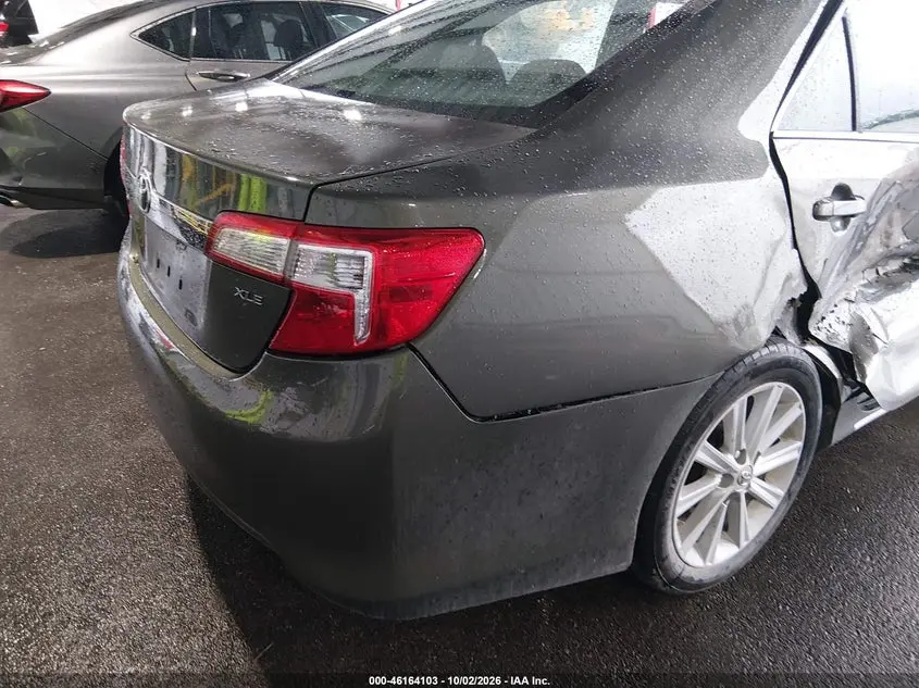2012 TOYOTA CAMRY XLE V6