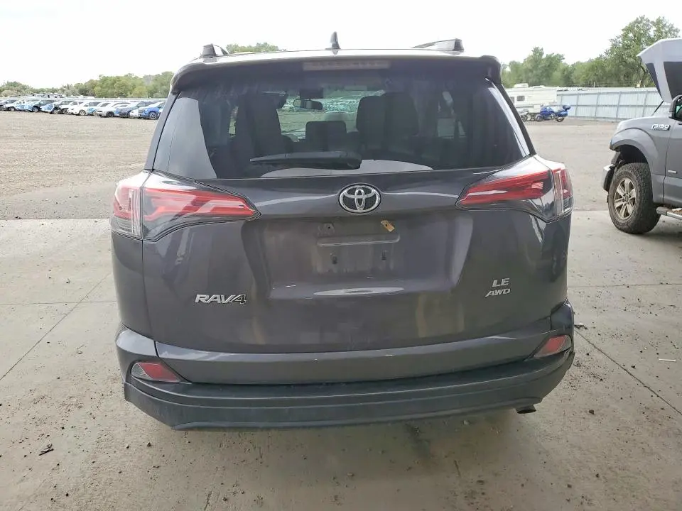 2016 TOYOTA RAV4 LE  