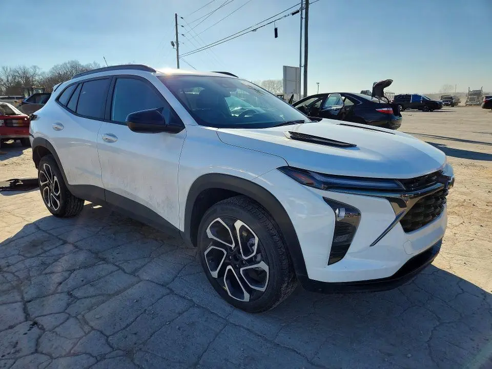 2025 CHEVROLET TRAX 2RS  