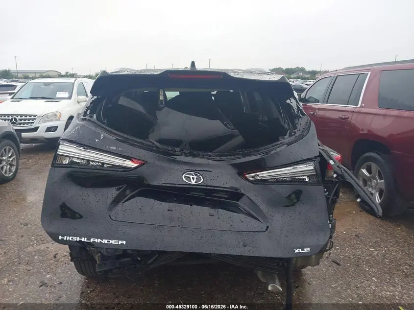 2023 TOYOTA HIGHLANDER XLE