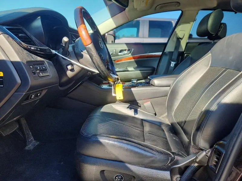 2015 KIA K900 LUXURY  