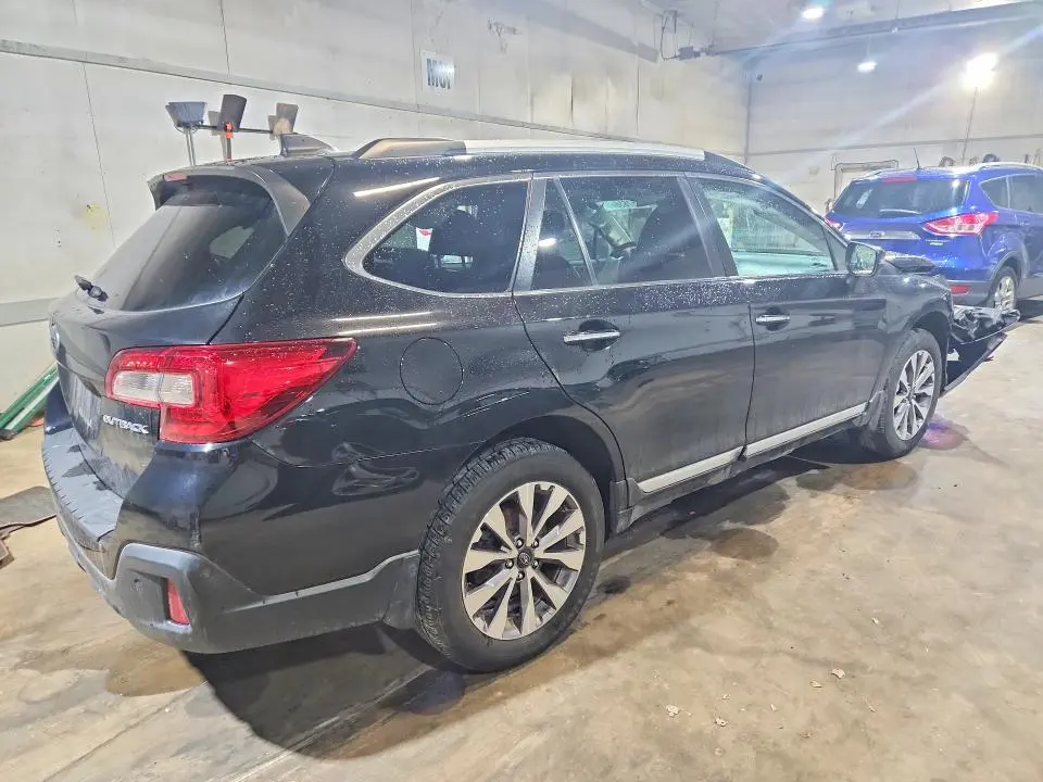 2018 SUBARU OUTBACK TOURING  