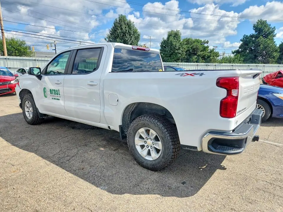 2021 CHEVROLET SILVERADO K1500 LT  