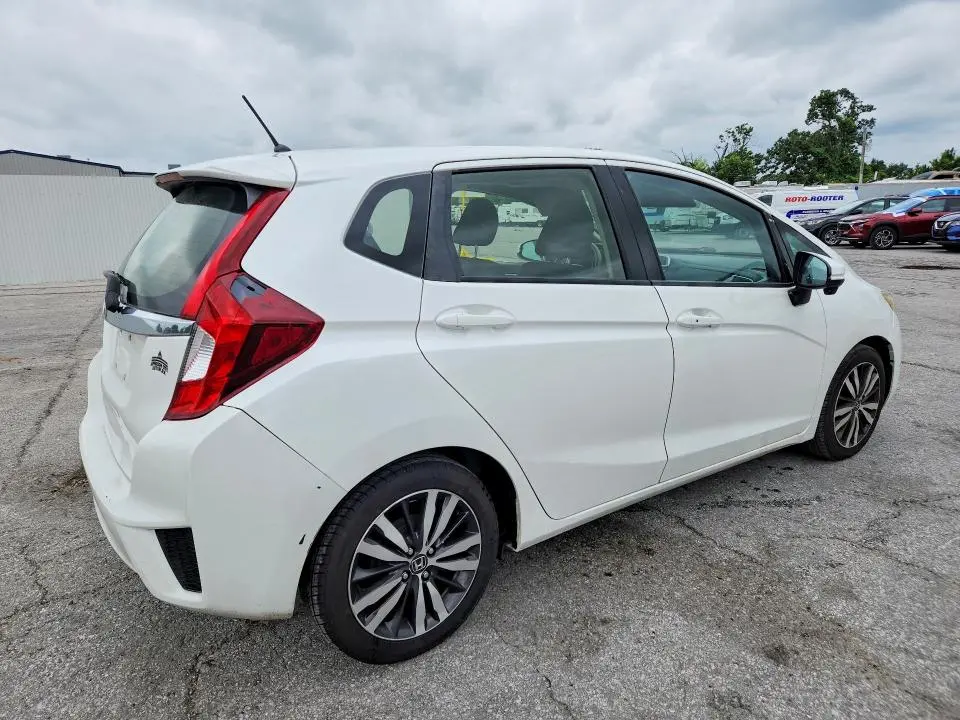 2016 HONDA FIT EX  