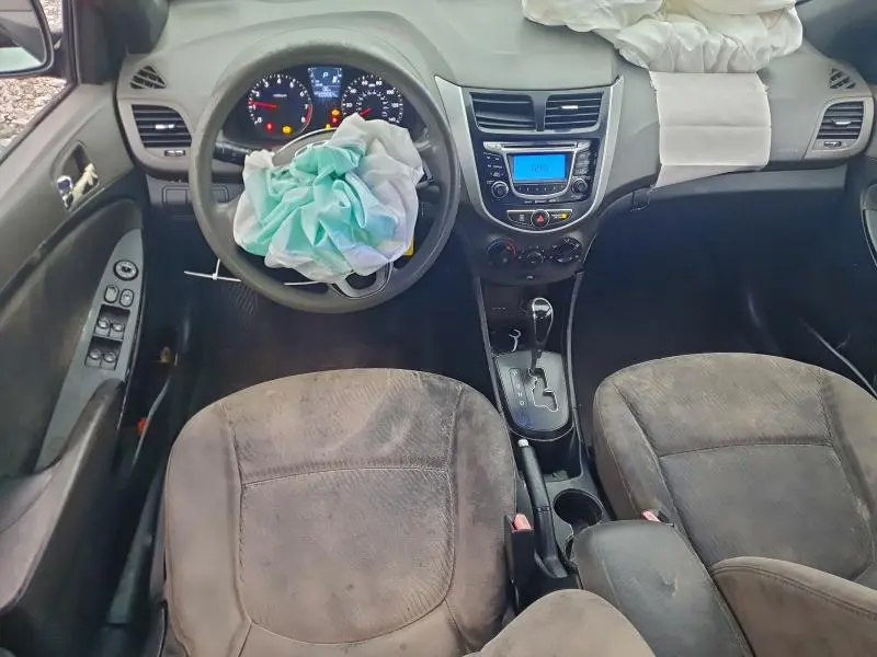 2013 HYUNDAI ACCENT GLS  