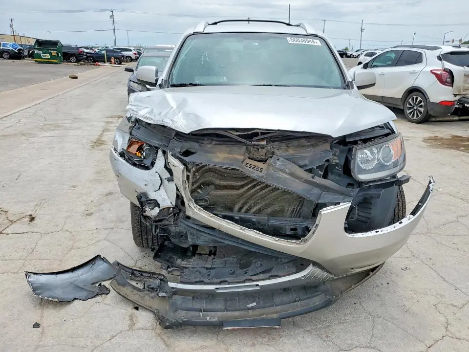 2012 HYUNDAI SANTA FE SE  