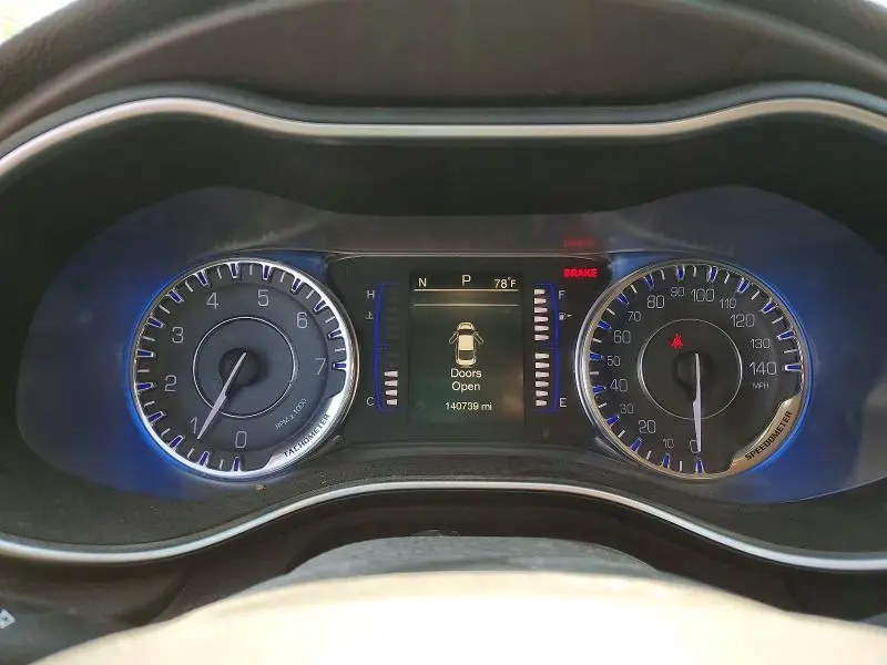 2016 CHRYSLER 200 LIMITED  