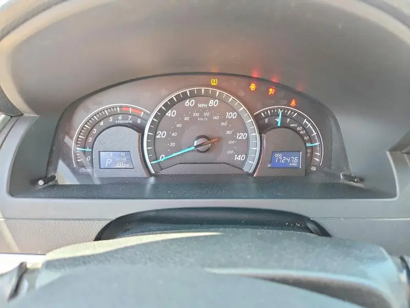 2013 TOYOTA CAMRY LE  