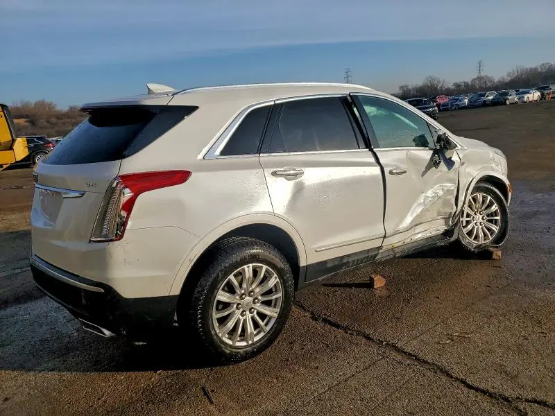 2017 CADILLAC XT5   
