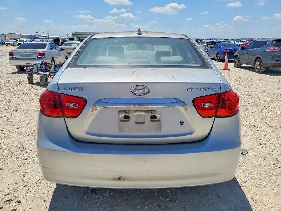 2010 HYUNDAI ELANTRA GLS  
