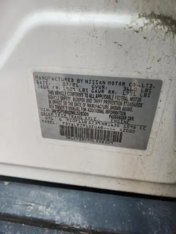 2021 NISSAN KICKS S  