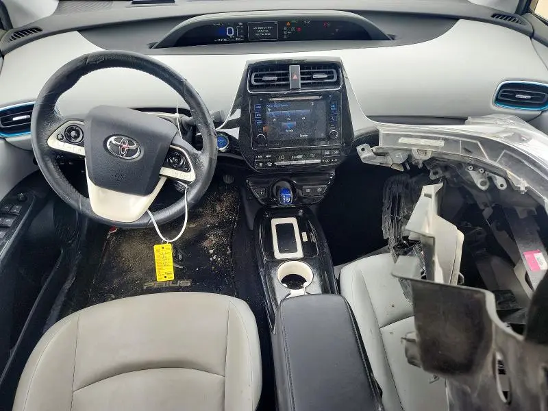 2016 TOYOTA PRIUS FOUR  