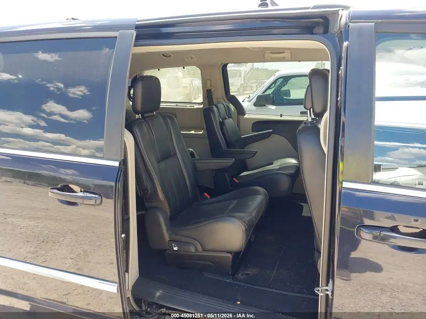 2011 CHRYSLER TOWN & COUNTRY TOURING-L