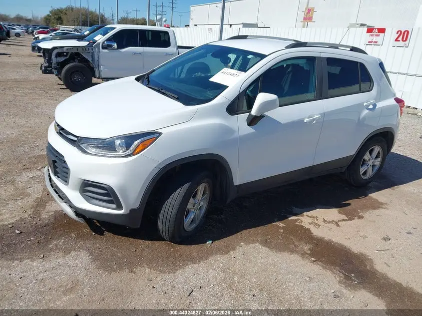 2021 CHEVROLET TRAX AWD LT