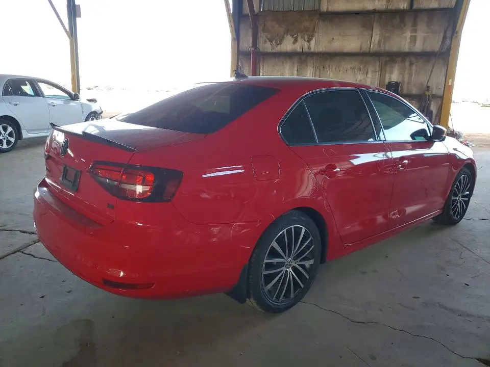 2016 VOLKSWAGEN JETTA SPORT  