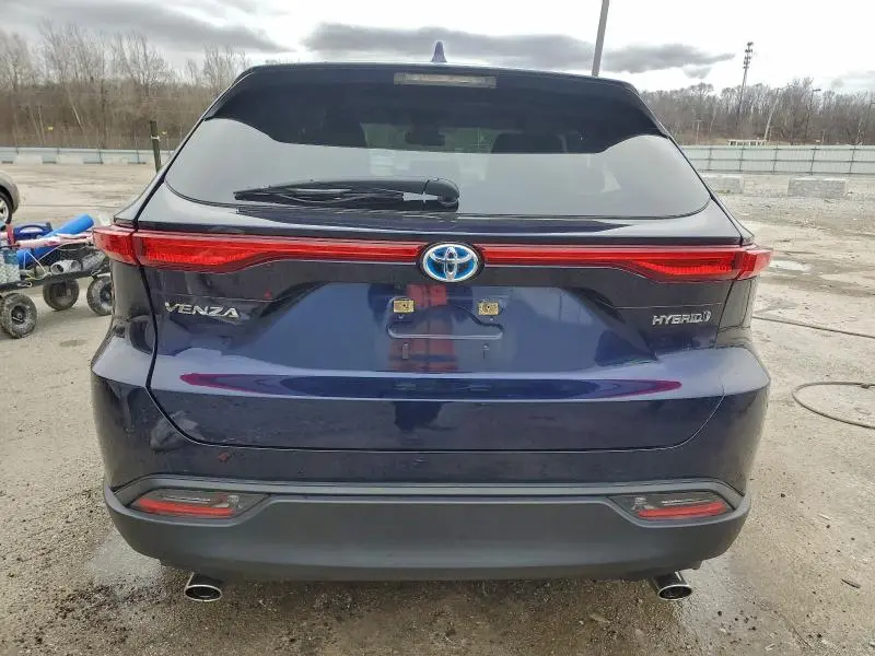 2021 TOYOTA VENZA LE  