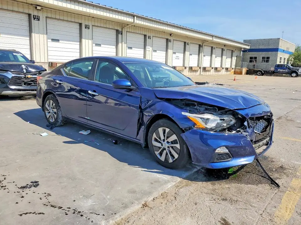 2020 NISSAN ALTIMA S  