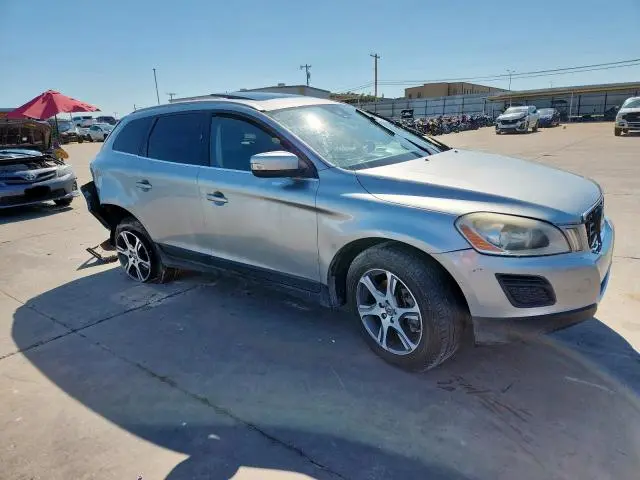 2011 VOLVO XC60 T6  