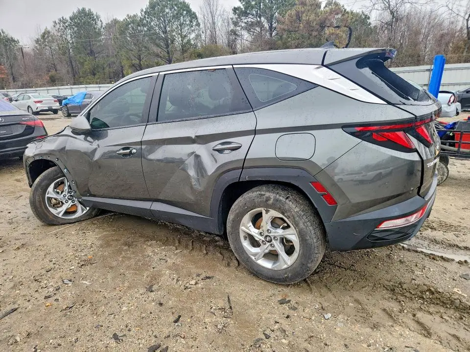2023 HYUNDAI TUCSON SE  