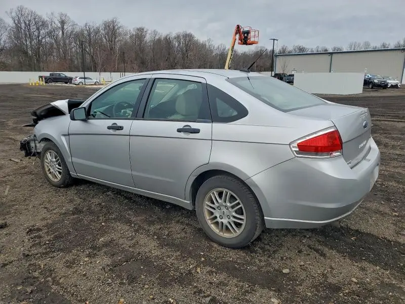 2010 FORD FOCUS SE  