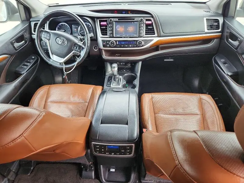 2017 TOYOTA HIGHLANDER LIMITED PLATINUM  