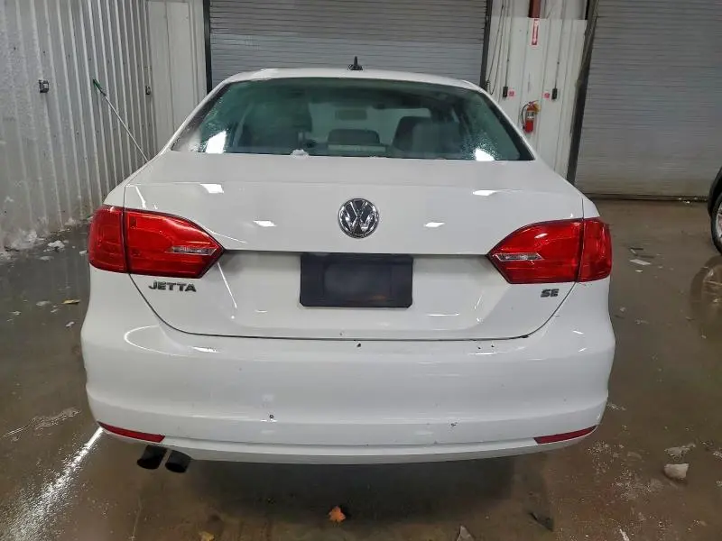 2014 VOLKSWAGEN JETTA SE  