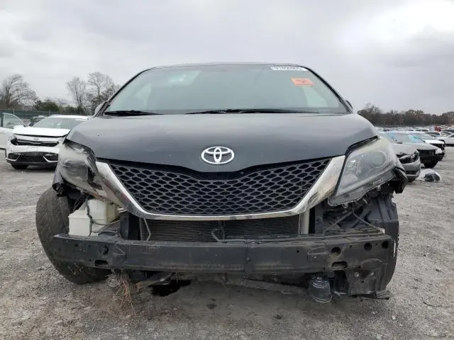 2015 TOYOTA SIENNA SPORT  