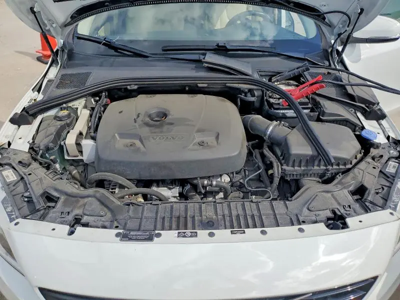 2018 VOLVO S60 DYNAMIC  