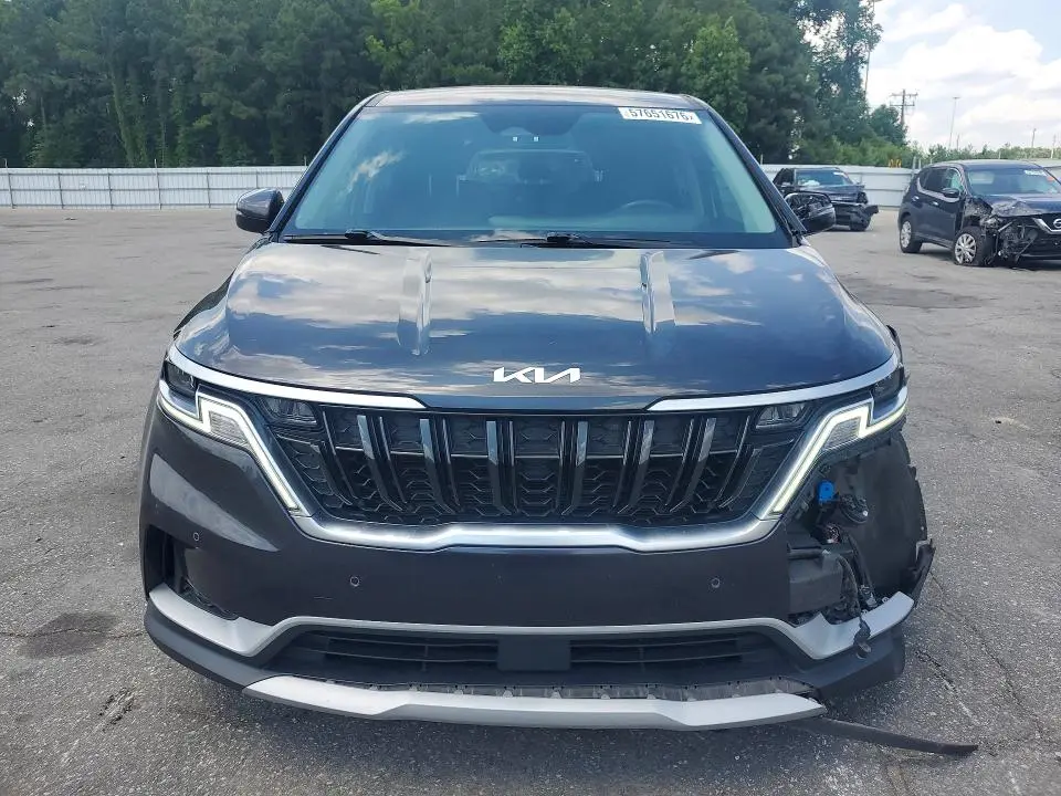 2022 KIA CARNIVAL EX  