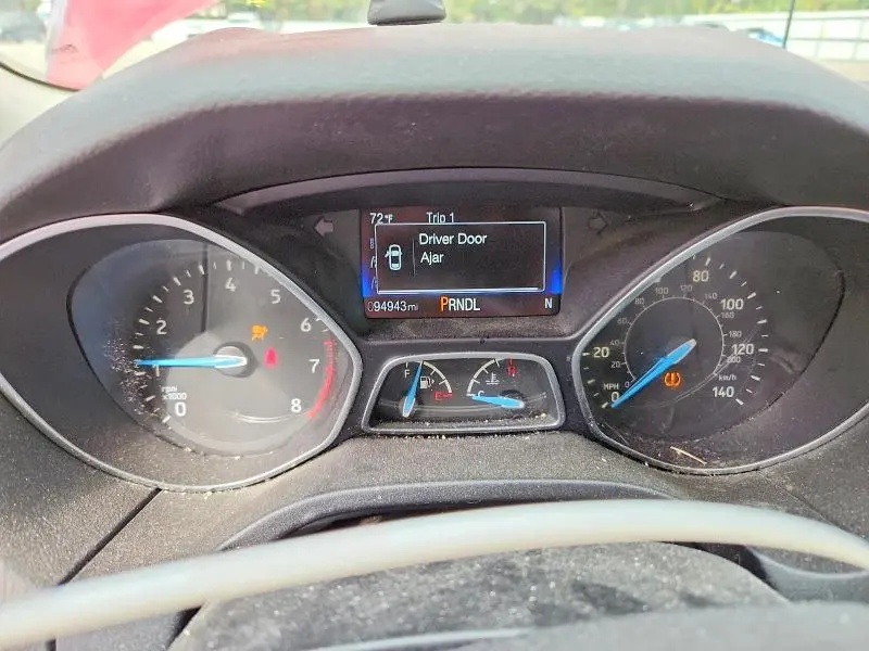2016 FORD FOCUS SE  