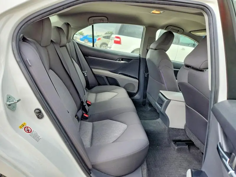 2018 TOYOTA CAMRY LE  
