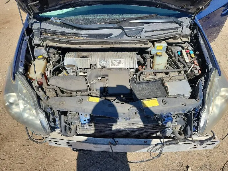 2010 TOYOTA PRIUS III  
