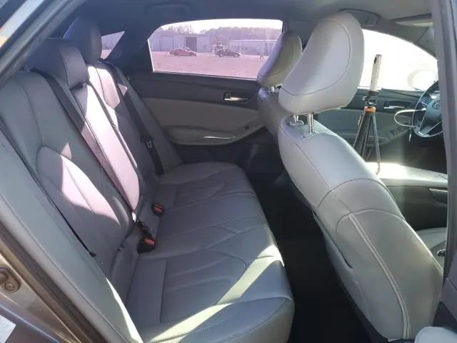 2019 TOYOTA AVALON XLE  