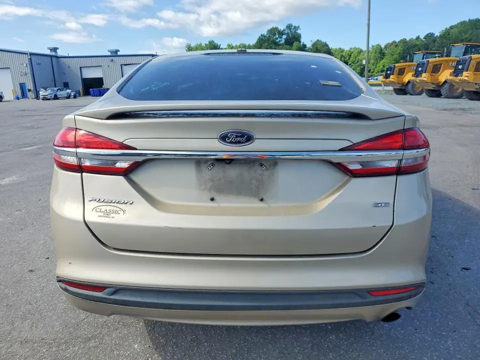 2017 FORD FUSION SE  