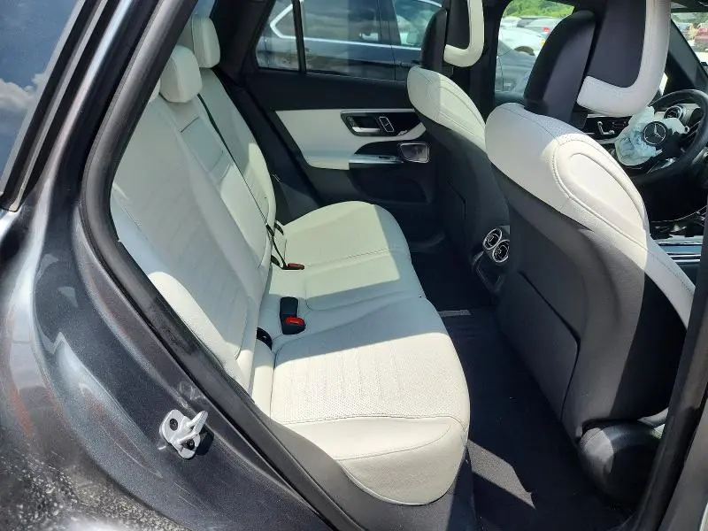 2023 MERCEDES-BENZ GLC 300 4MATIC  
