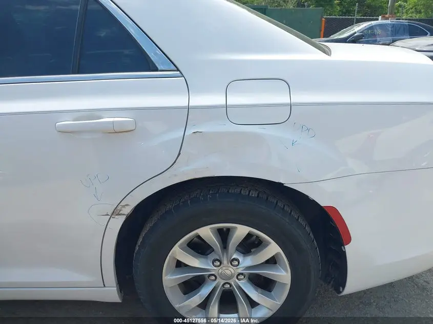 2015 CHRYSLER 300 LIMITED
