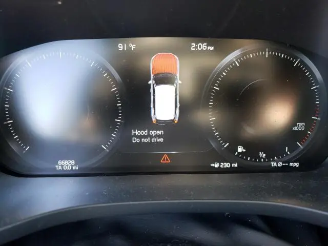 2020 VOLVO XC60 T5 R-DESIGN  