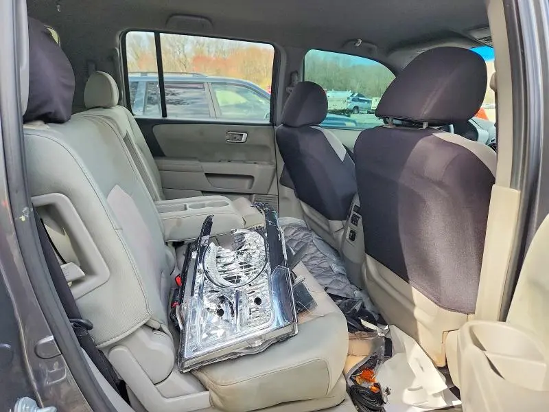 2011 HONDA PILOT EX  