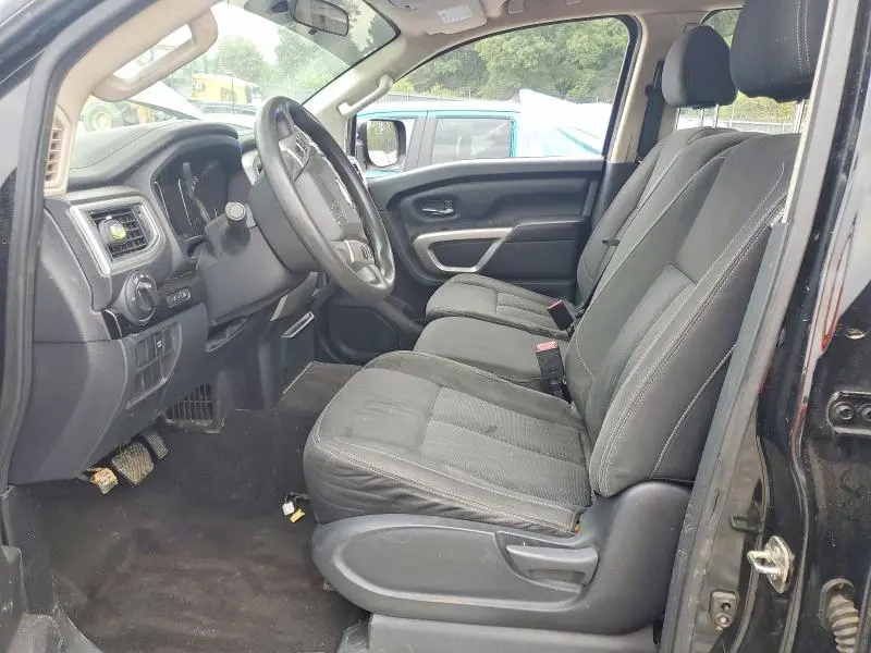 2017 NISSAN TITAN S  