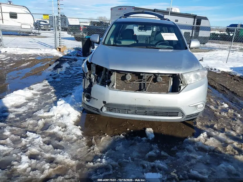 2012 TOYOTA HIGHLANDER LIMITED V6