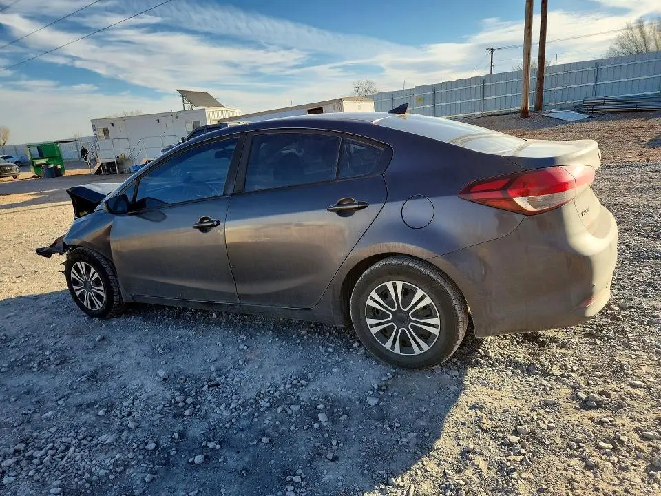 2017 KIA FORTE LX  