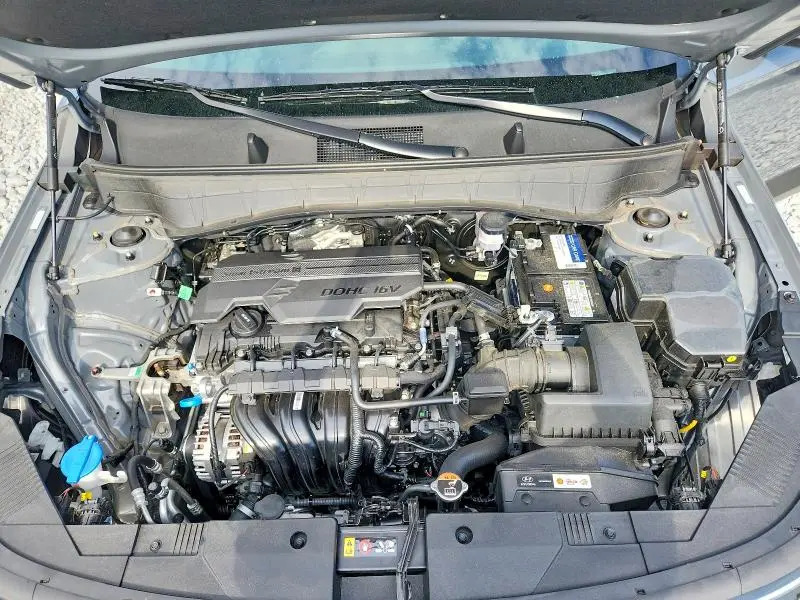 2025 HYUNDAI KONA SE  
