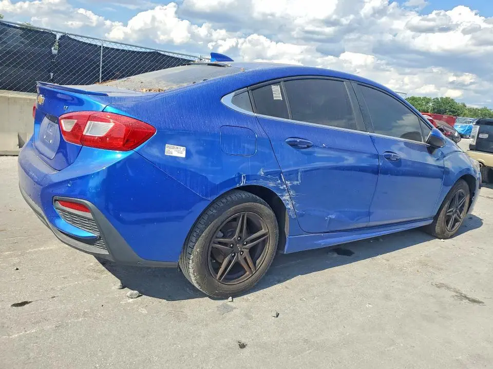 2017 CHEVROLET CRUZE LT  