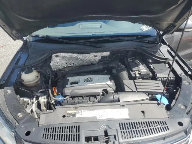 2017 VOLKSWAGEN TIGUAN S  