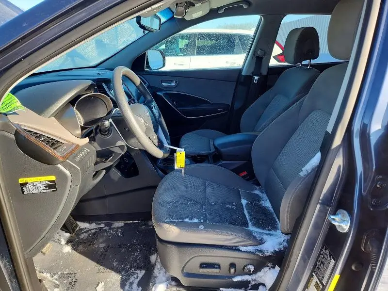 2017 HYUNDAI SANTA FE SE  