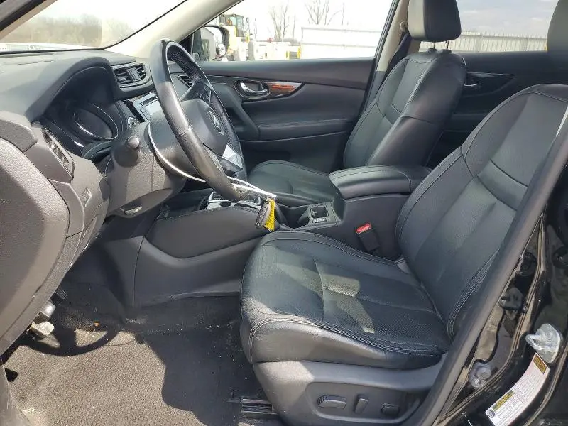 2017 NISSAN ROGUE SL  